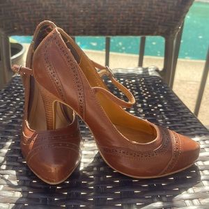 Brown Leather Mary Jane Heels, Size 7